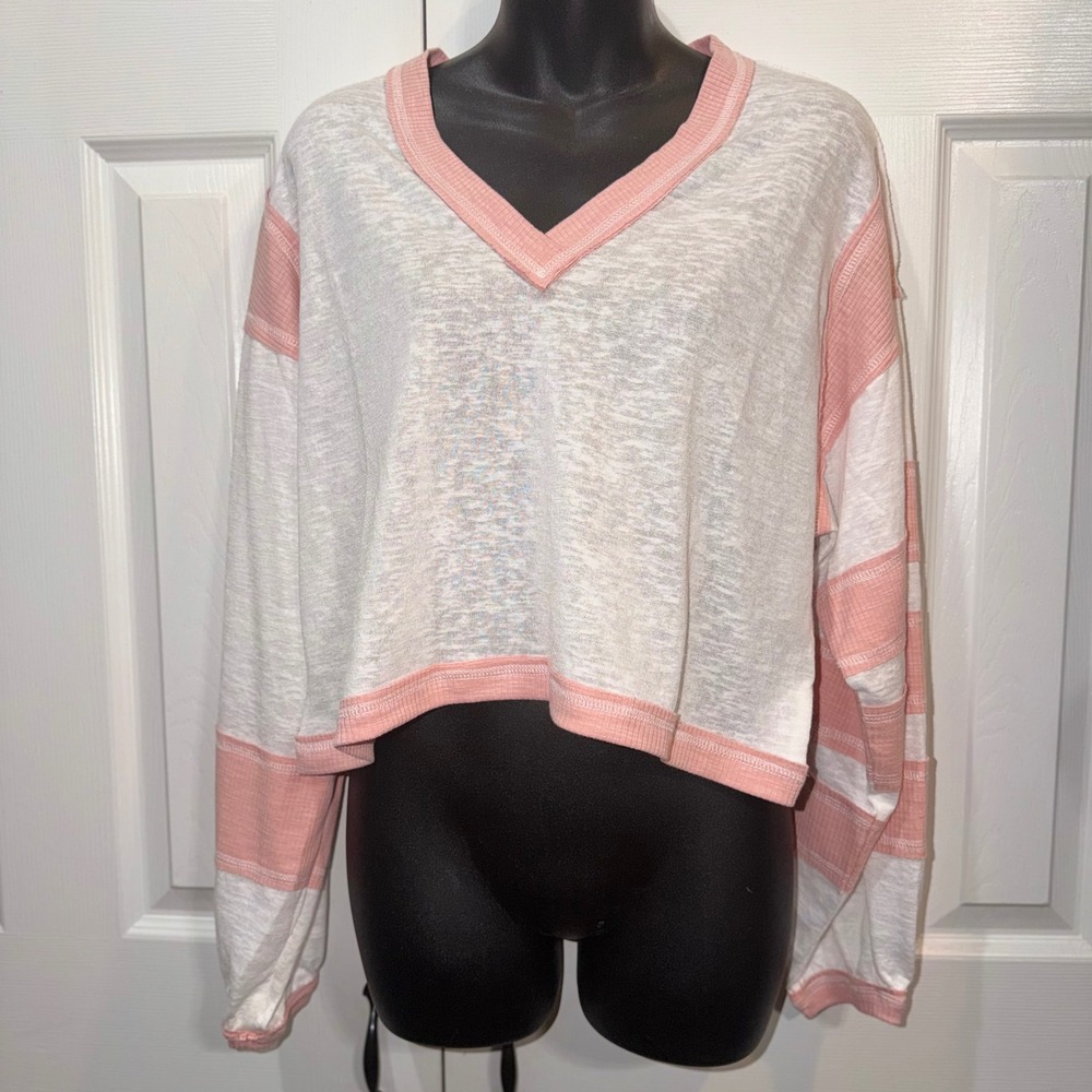 NWOT POL Womens V-Neck Cropped Long Sleeve Top White Pink Striped Mixed Media Sm - Picture 2 of 4